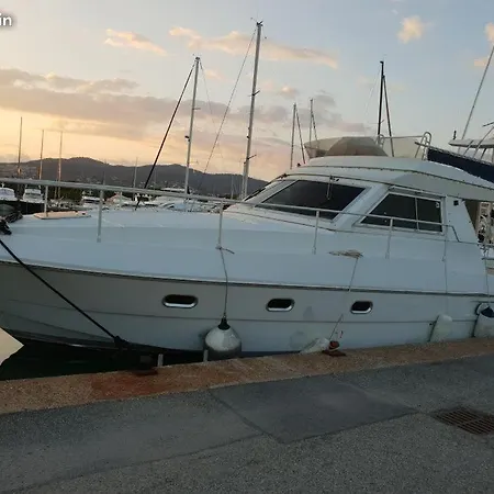 船屋 Ferretti 36 ' Bateau A Quai Vieux-port Festival La Croisette 戛纳